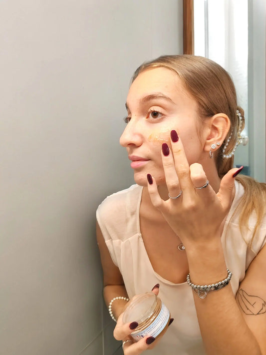 esfoliante-viso-delicato|divanatura.com